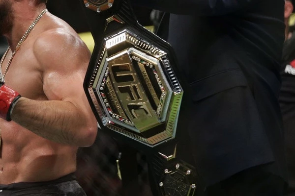 Боец Исмагулов может возобновить карьеру в UFC